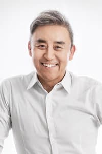 Choi Jun-yong in 조폭 마누라 2: 돌아온 전설