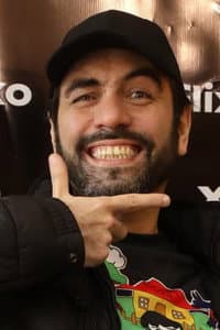 Alejandro Szykula in Sexo, zombies y Bret Michaels