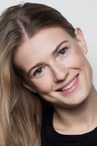 Sofya Ernst in Золото Умальты