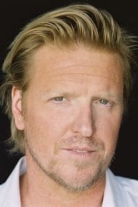 Jake Busey in Growing Up Smith