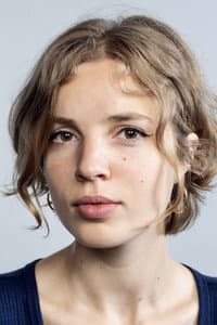 Alix Henzelin in Assigné
