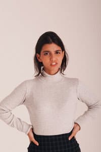 Isadora Freixo in Coé, Cadê Meu Isqueiro?