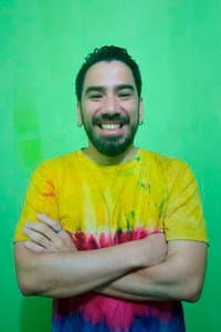 Christian Alden in Sara