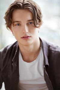 Cale Ambrozic in Lighthead