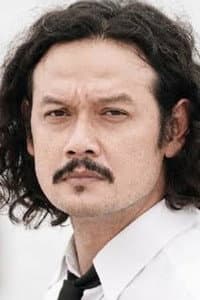 Dwi Sasono in Otomatis Romantis