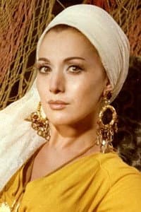 Violeta Andrei in Sing, Cowboy, Sing