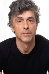 Victor Gonçalves in Crónica Feminina
