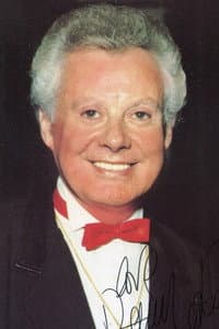 Danny La Rue in Cinderella: The Shoe Must Go On