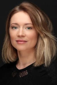 Elena Viunova in Yağmur: Kıyamet Çiçeği