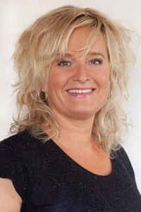 Martine Sandifort in Alex Klaasen & Martine Sandifort: Volgend Jaar Lach Je D'r Om