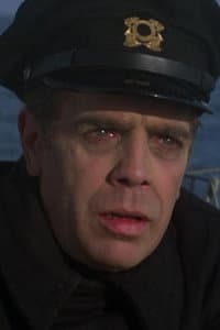 Kevin O'Connor in Welcome to the Club