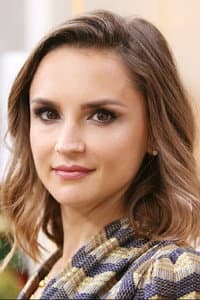 Rachael Leigh Cook in Blow Dry