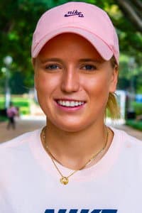 Hayley Wilson in Nike SB - Gizmo