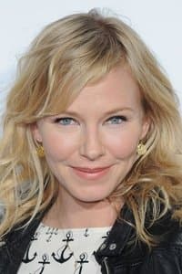Kelli Giddish in Breathless