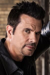 Lorenzo Lamas in Midnight Man
