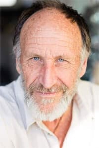 Ralph Johnson in Jack Brown: Genius