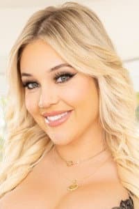 Kali Roses in Sinfully Stacked