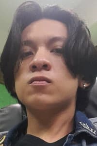 Keoni Jin in Blue Room