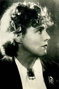 Olga Androvskaya in Остров ошибок