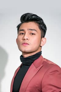 Johnrey Rivas in Ang Bangkay