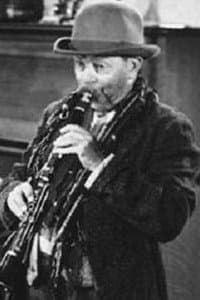 Loyal Underwood in How to Make Movies