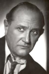 Adam Mikołajewski in Pierwsze dni