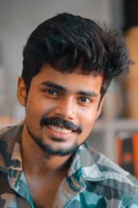 Adhin Ollur in Viplavam Jayikkanullathanu