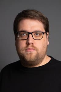 Daniel Bayona in La farsa