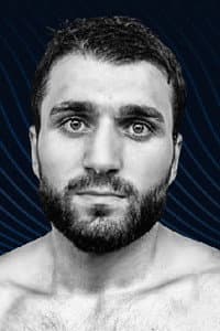 Nikoloz Sekhniashvili in Robeisy Ramirez vs. Isaac Dogboe