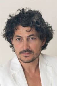 Mathias Mégard in Le voyage étranger