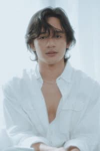 Mikoy Morales in Tether