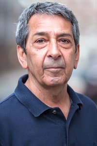 Roshan Seth in Apply, Apply, No Reply