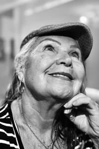 Glória Oliveira in Meu nome