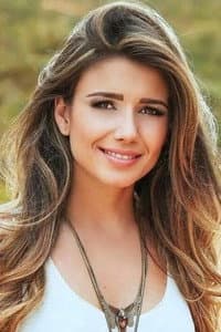 Paula Fernandes in Paula Fernandes: Ao Vivo