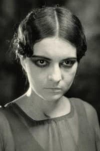 Edna Tichenor in London After Midnight