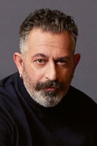 Cem Yılmaz in Kazım Koyuncu: Yarım Kalan