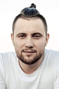 Stanislav Kapralov in У пошуках Ніки