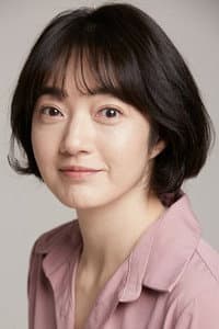 Kim Hyun-jeong in Wall to Wall