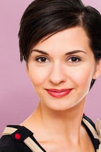 Julianne Donelle in Welcome to the Family