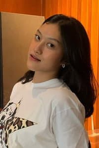 Amarhel Putri Azizah in Escort