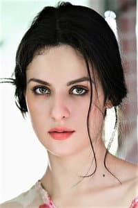 Elena Kazan in Mard Ko Dard Nahin Hota