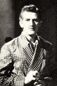 Luis Salazar in Simplicio
