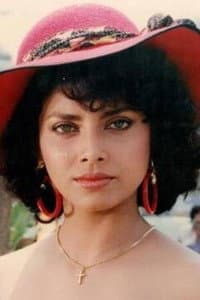 Varsha Usgaonkar in Saathi