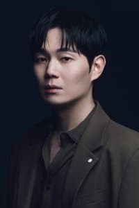 Ryu Kyung-soo in JungE