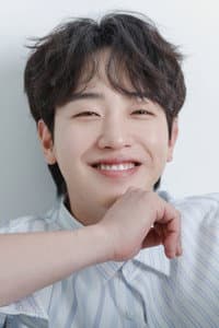 Lee Tae-seon in 청춘월담