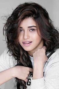 Sanskruti Balgude in Ghe Double