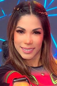 Karen Dejo in Al filo de la ley
