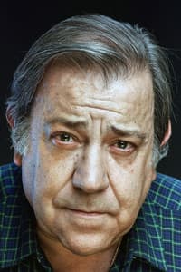 Ricardo Espalter in Toto Paniagua (rey de la chatarra)