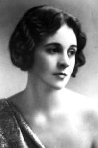 Lilian Oldland in The Officers' Mess