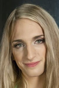 Kelly Klaymour in How to Please a She-Male 5